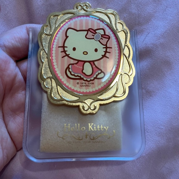 Rare 2008 Sanrio Hello Kitty Handheld Mirror. Never Used. - Picture 2 of 3